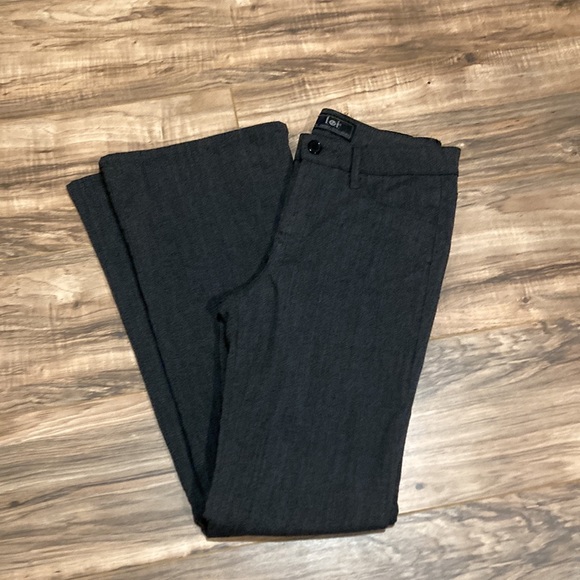 LEI boot cut grey dress pants size 9 - Picture 10 of 10